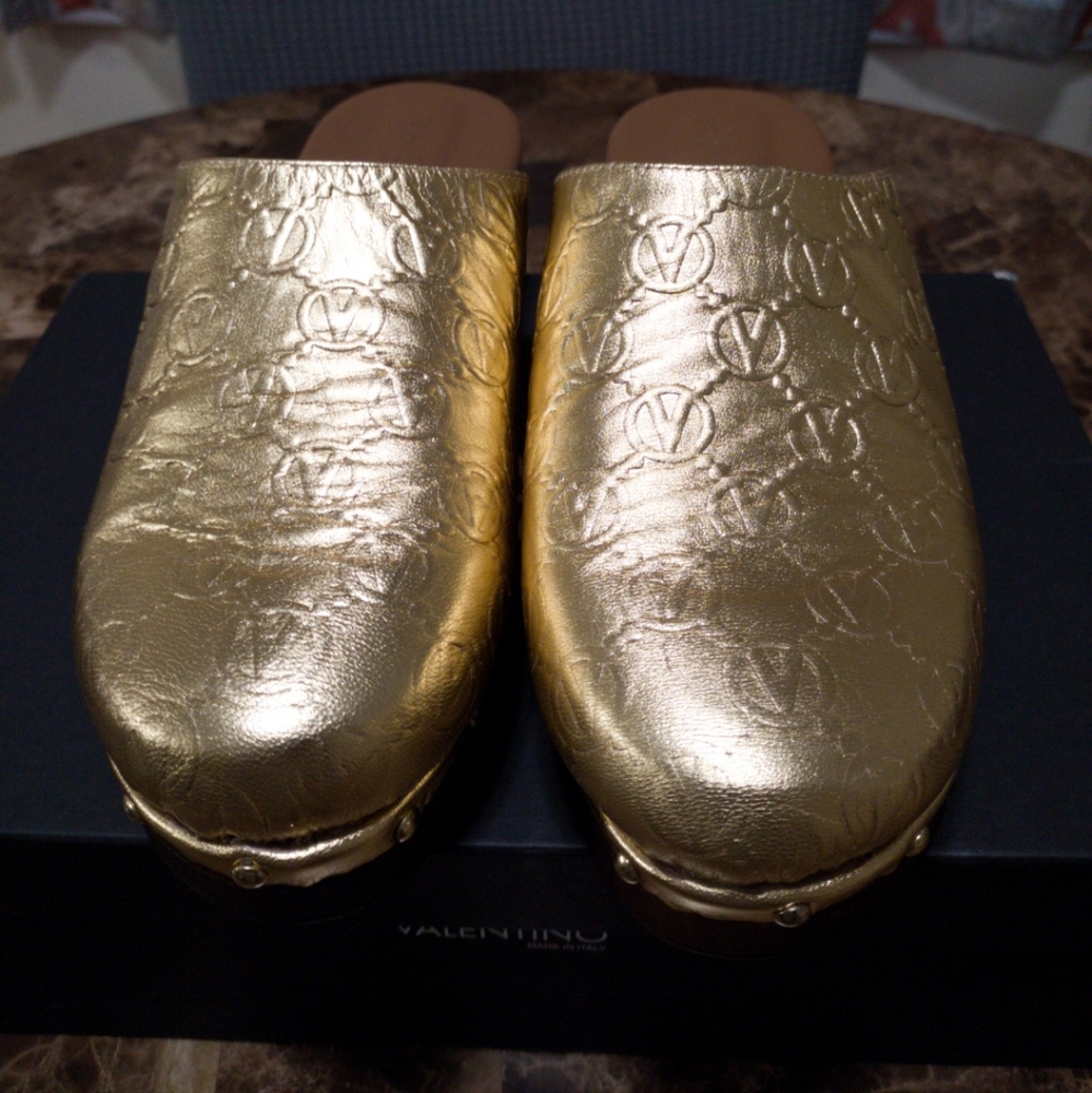 NWB Valentino Clogs😍🥰 Super Adorable - Picture 8 of 15
